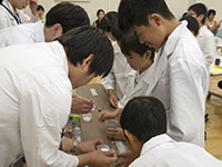 マローブルーの七変化~参加者に試薬を配ります~