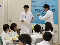 マローブルーの七変化~先生が実演します~